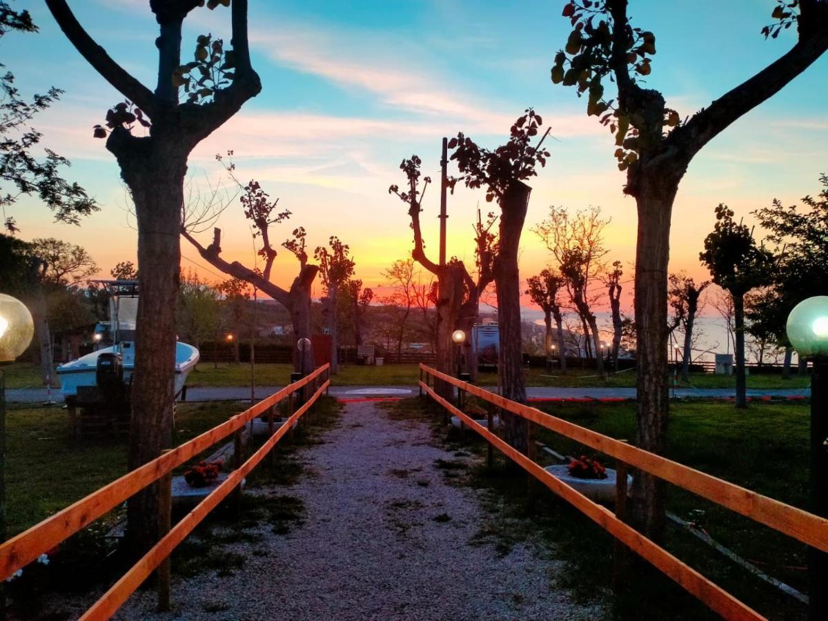 Camping Torre Mucchia Ortona Exteriör bild