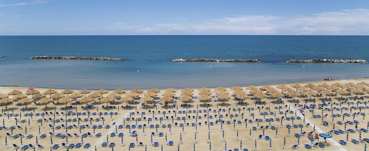 Camping Torre Mucchia Ortona Exteriör bild